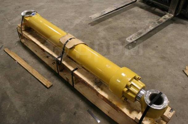 KOMATSU PC300-7 Bucket Cylinder 707-01-0A460