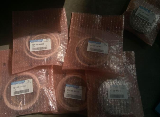 KOMATSU PC120-6 Arm Seal Kit 707-99-44200
